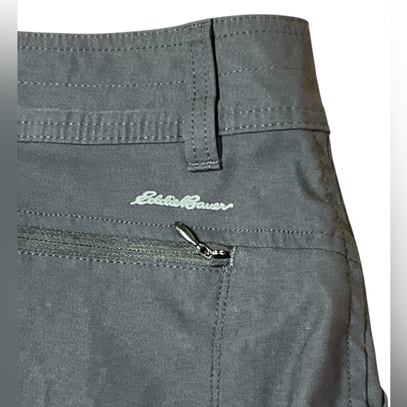 Eddie Bauer Women's Rolled Hem Bermuda Shorts Size 10 - Picture 5 of 6